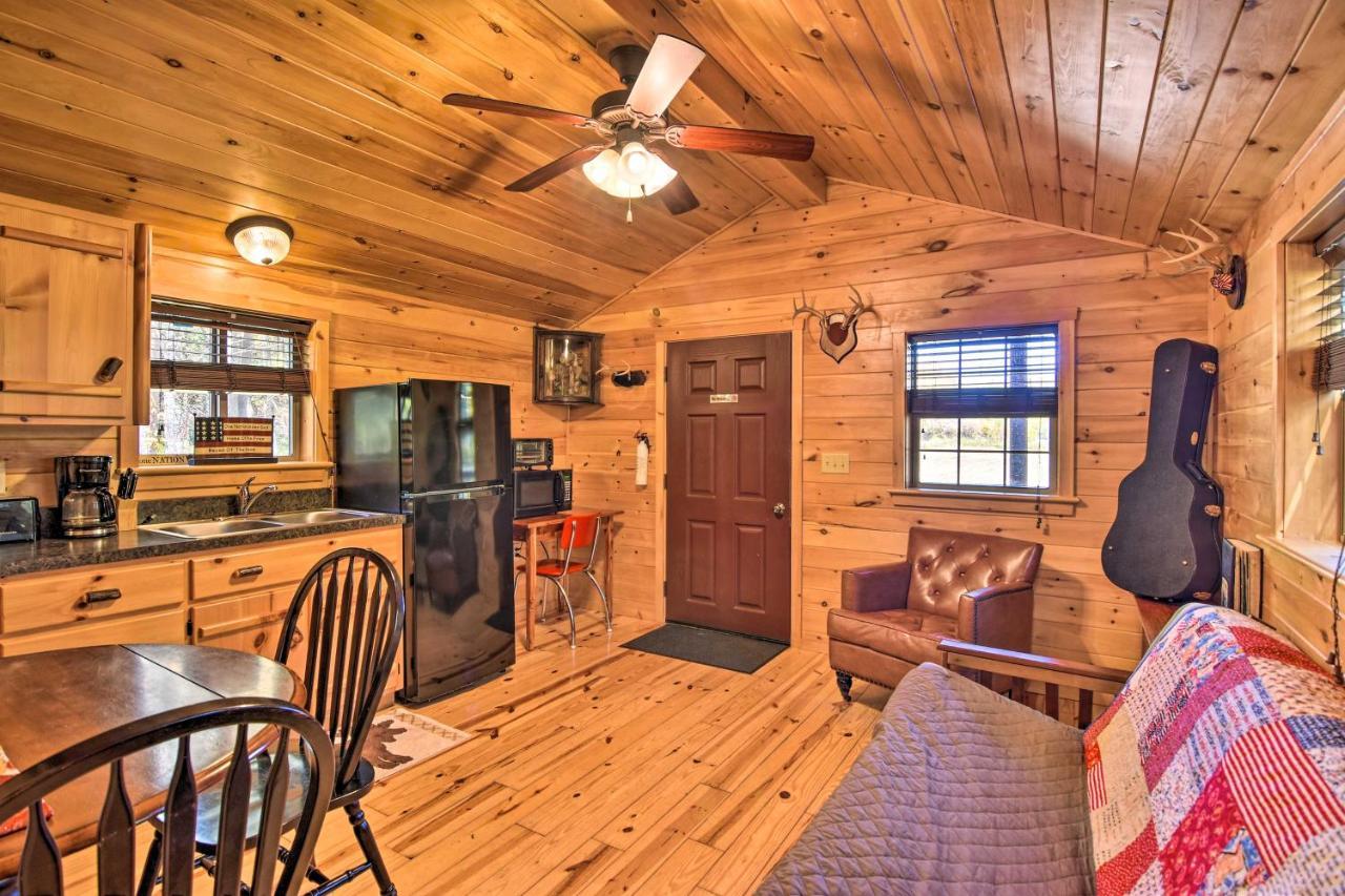 Rural Cabin Hideaway With Fire Pit And Mtn Views! Parsons Esterno foto